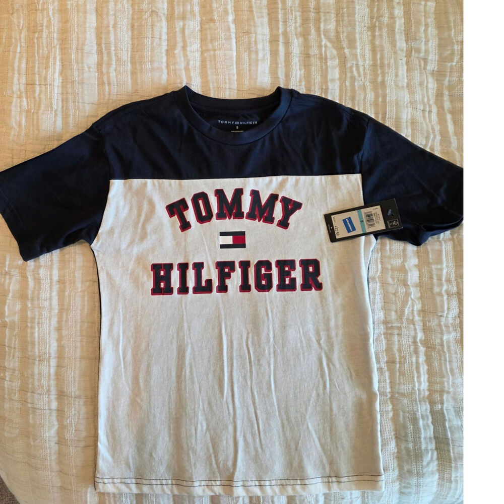 Tommy Hilfiger Boy's Sz 5 shirt. Closet Cleanout Make Offer
